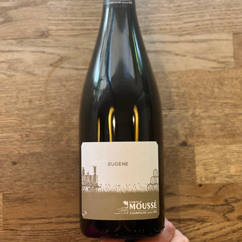 Famille Moussé Eugene, Extra Brut, Blanc de Noir, NV, France (o)