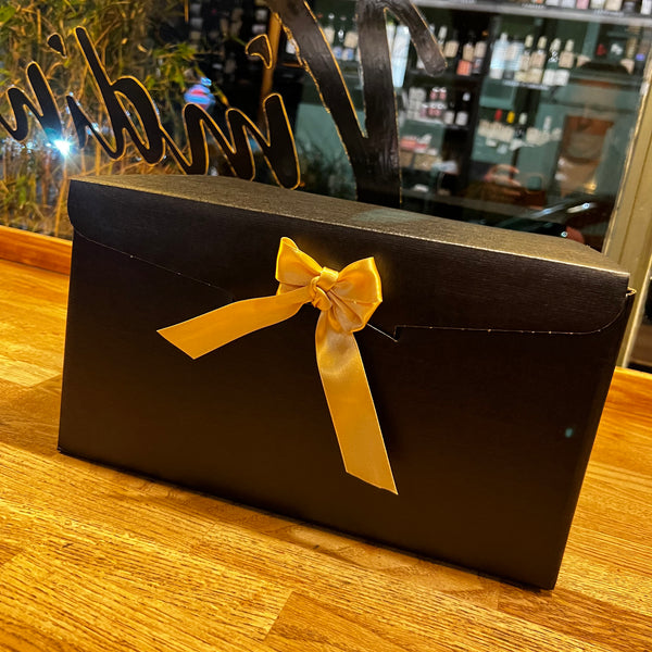 Festive Box for 2 - 4 people - Comes with festive Hamper and Bow